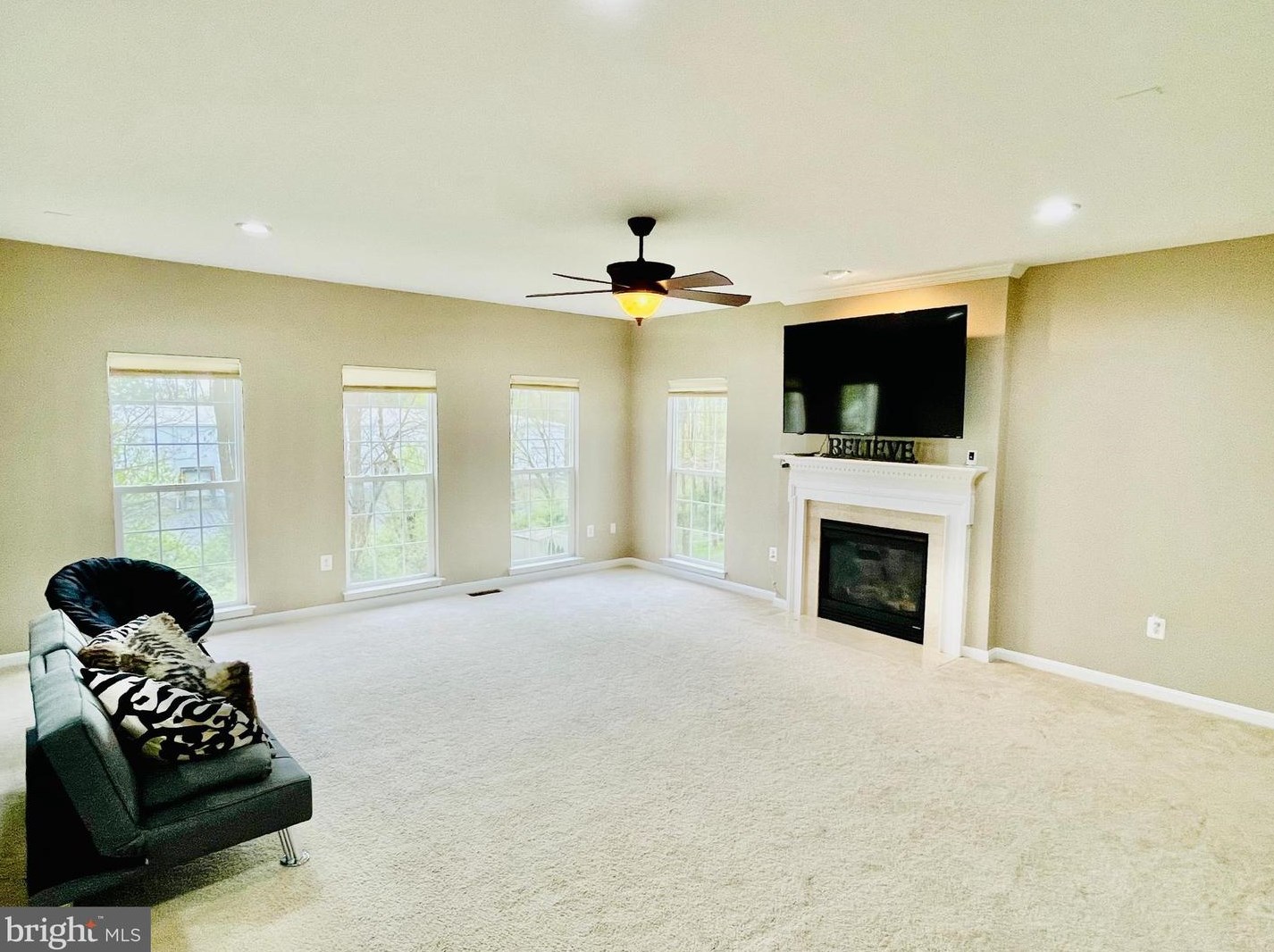 635 Beehive Way, Winchester VA  22601-6438 exterior