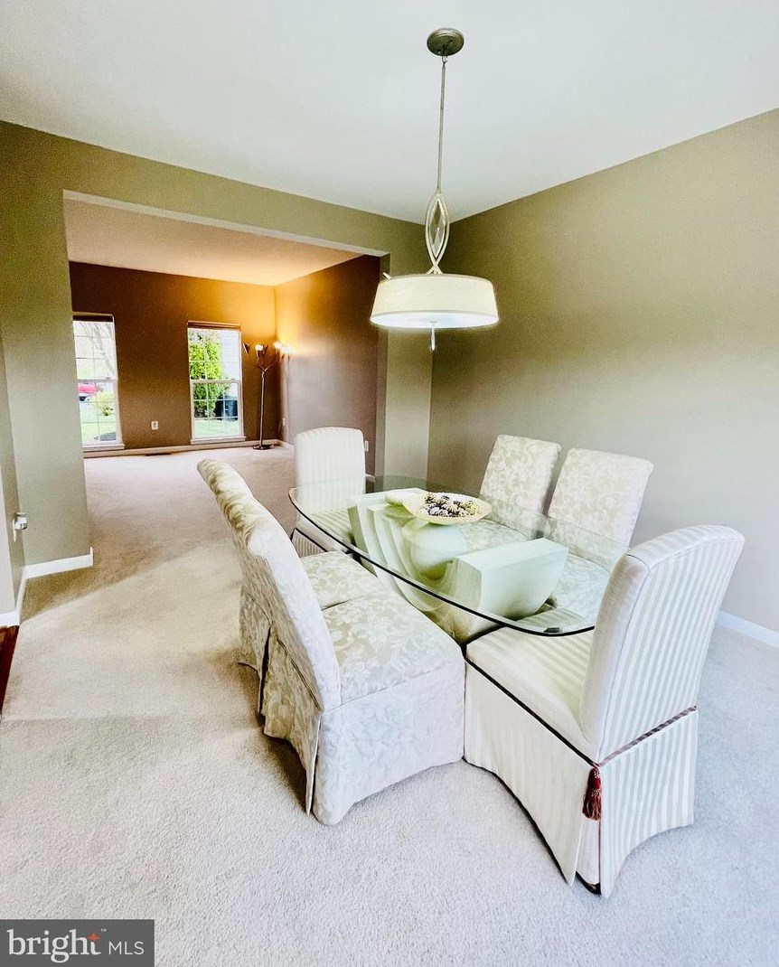 635 Beehive Way, Winchester VA  22601-6438 exterior