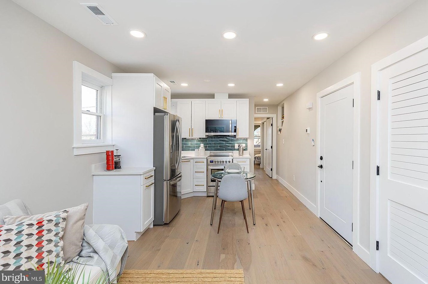 125 S Braddock St #202, Winchester, VA 22601