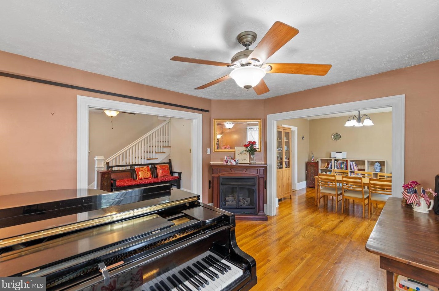 1122 Valley Ave, Winchester VA  22601-3757 exterior