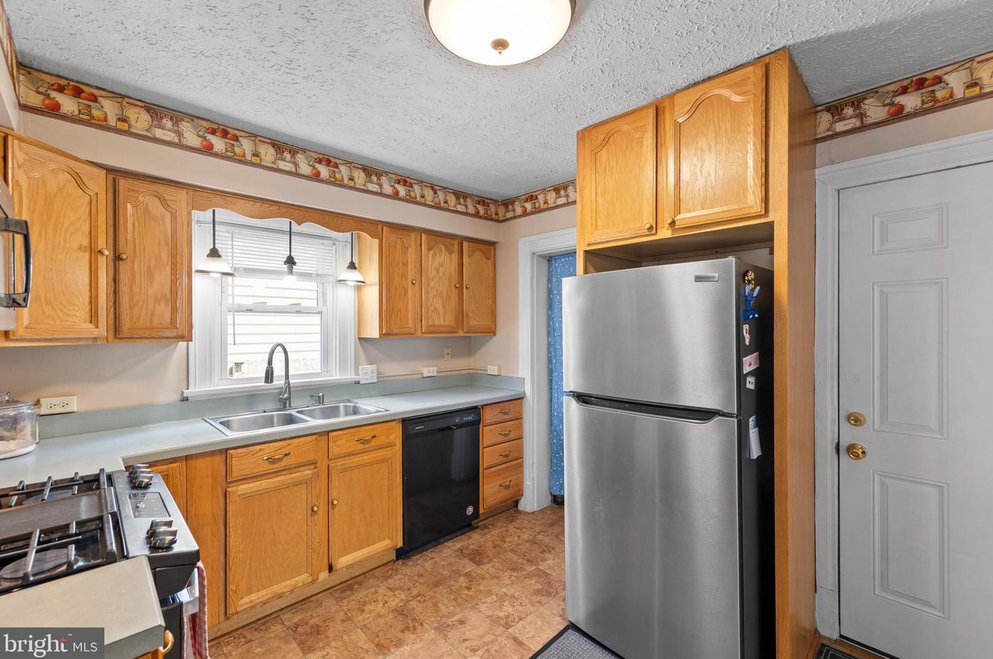 1122 Valley Ave, Winchester VA  22601-3757 exterior