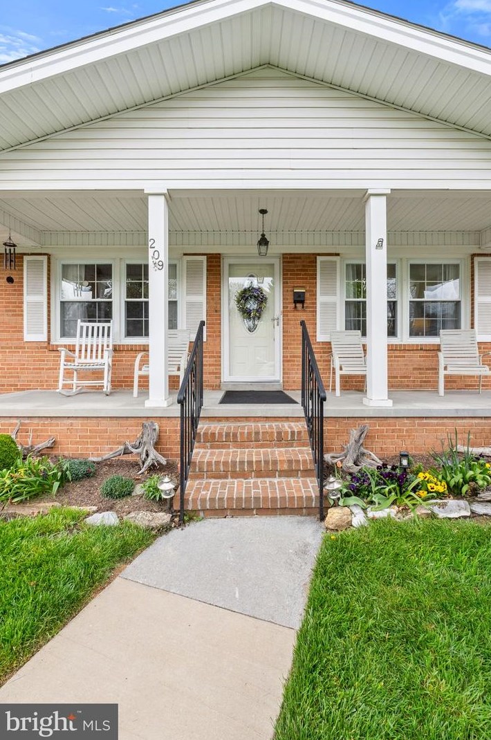 209 Wood Ave, Winchester, VA 22601-3029