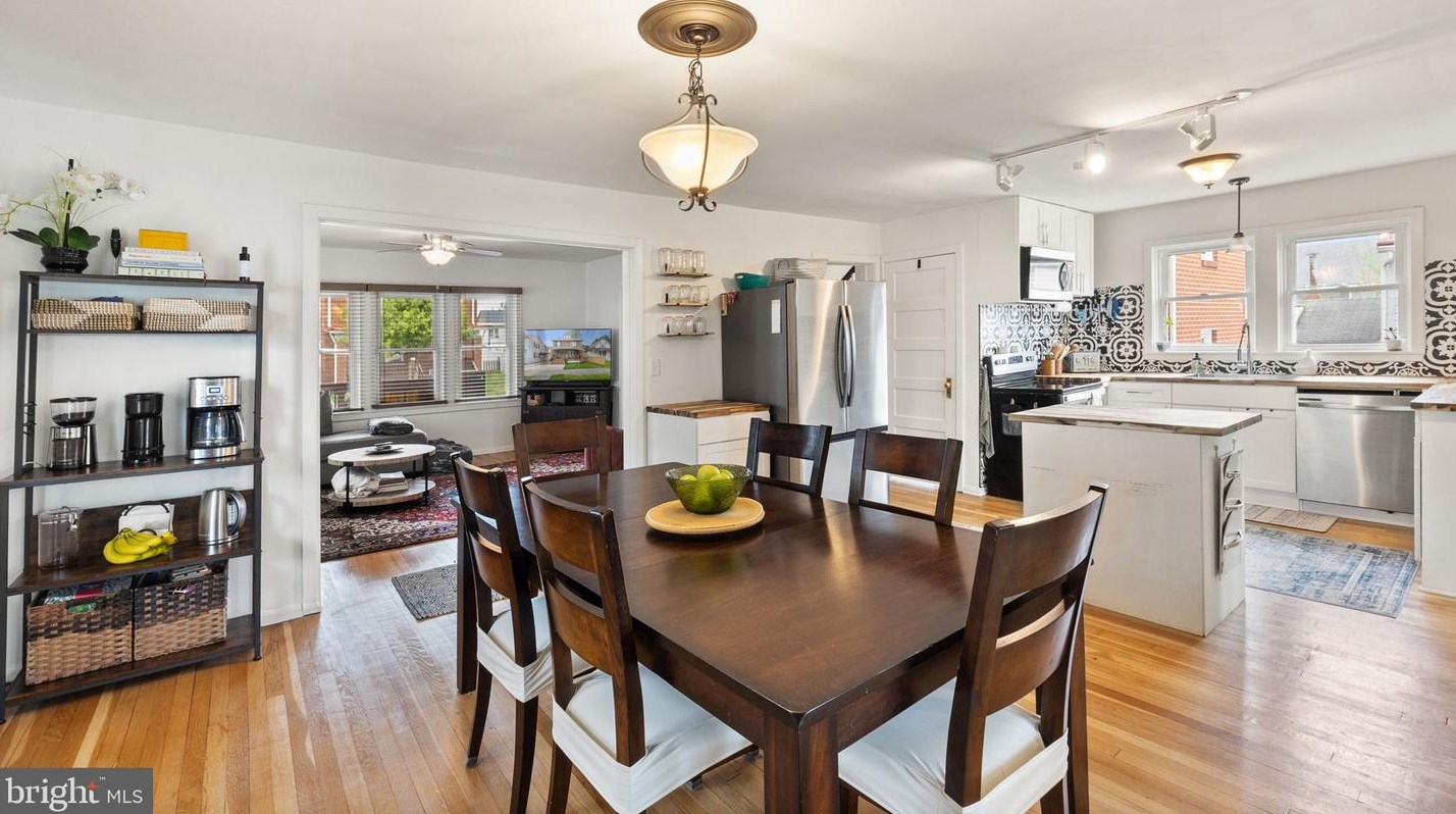 111 Pall Mall St, Winchester VA  22601-4530 exterior