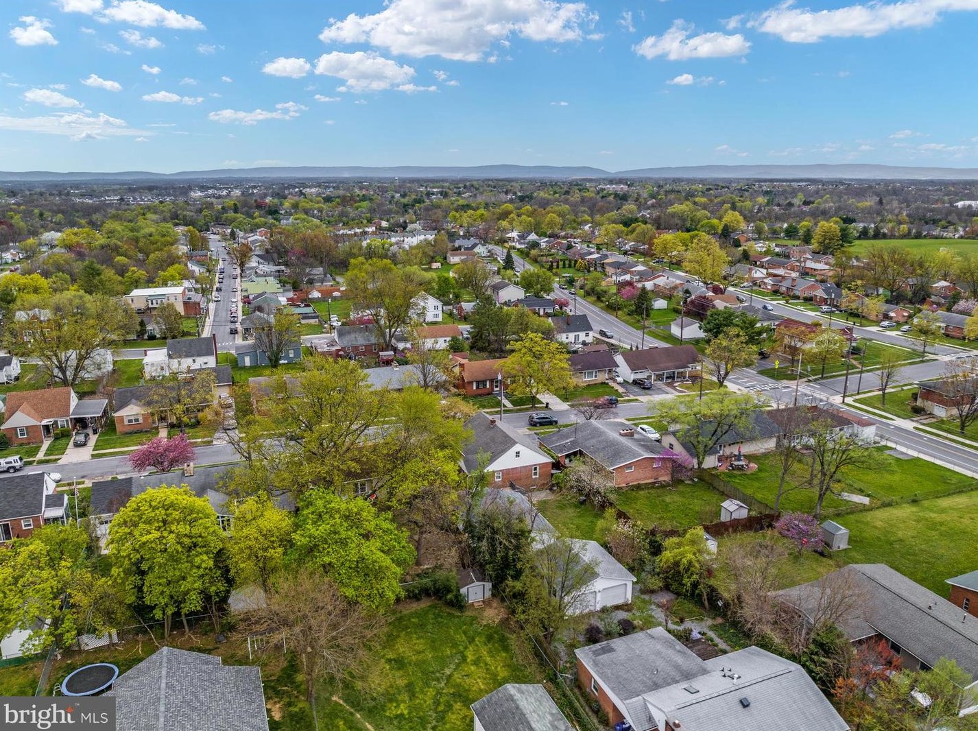 213 Molden Dr, Winchester VA  22601-5512 exterior