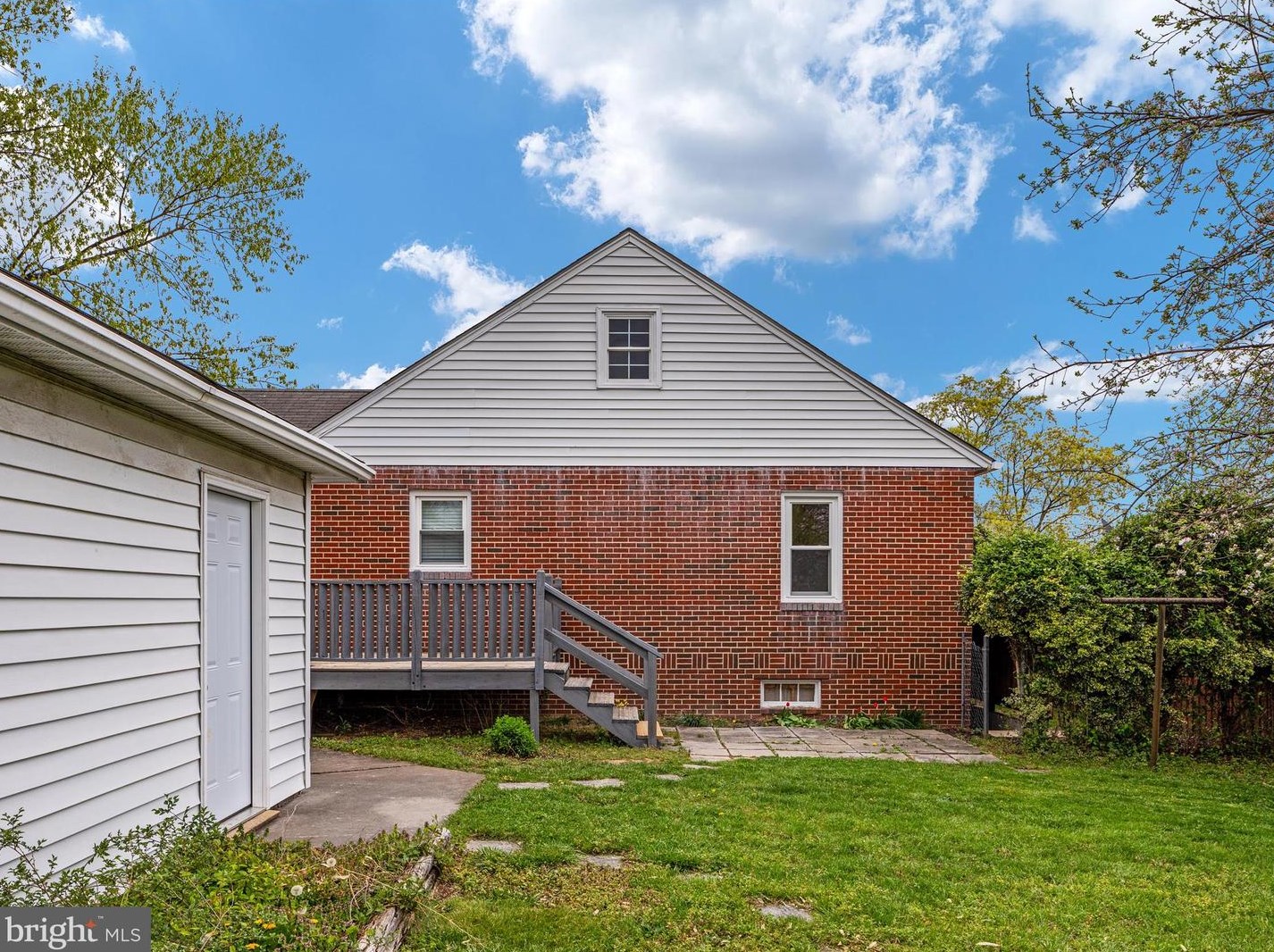 213 Molden Dr, Winchester VA  22601-5512 exterior