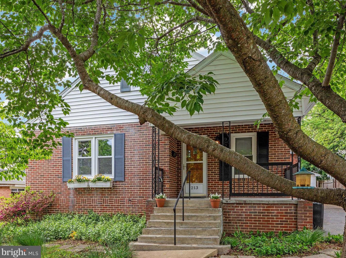 213 Molden Dr, Winchester VA  22601-5512 exterior