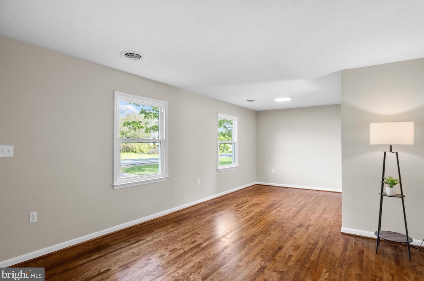 2918 Pleasant Vly Rd, Winchester VA  22601-5147 exterior