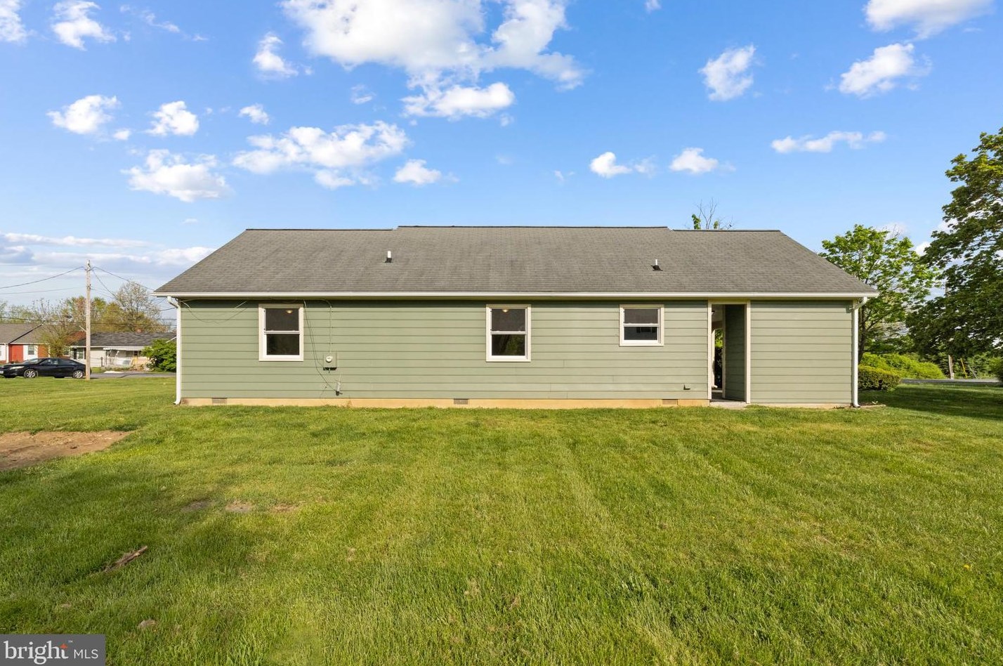 2918 Pleasant Vly Rd, Winchester VA  22601-5147 exterior