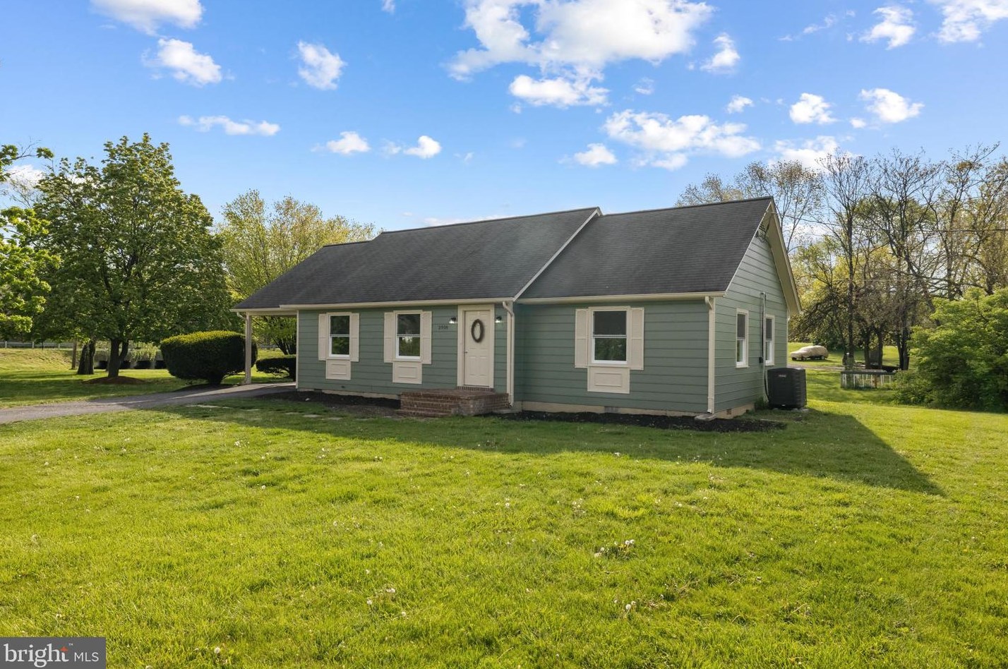 2918 Pleasant Vly Rd, Winchester VA  22601-5147 exterior