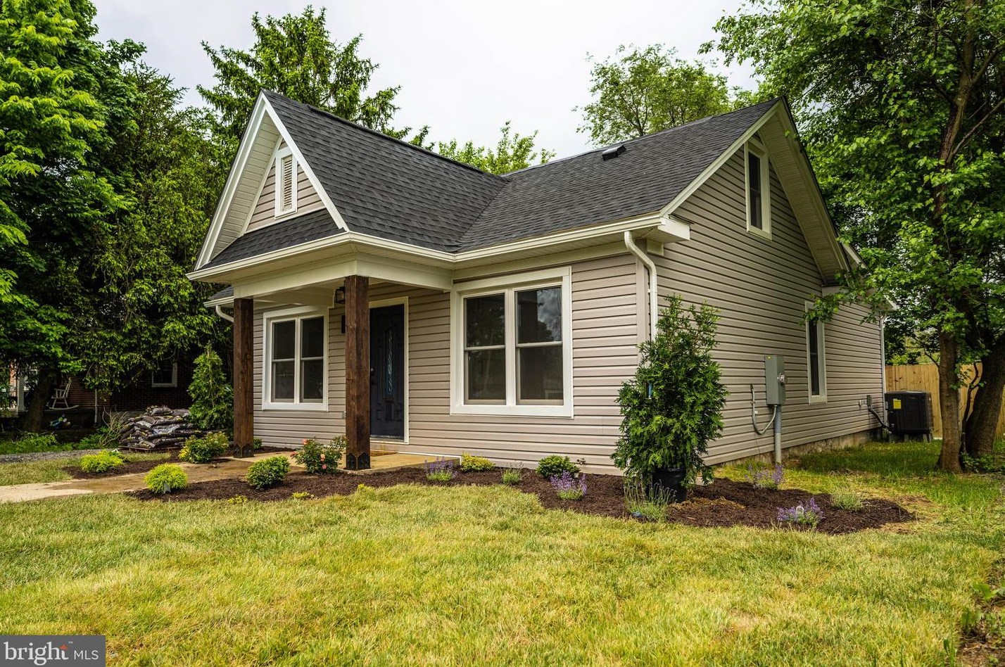 517 Armour Dl, Winchester VA  22601-3430 exterior