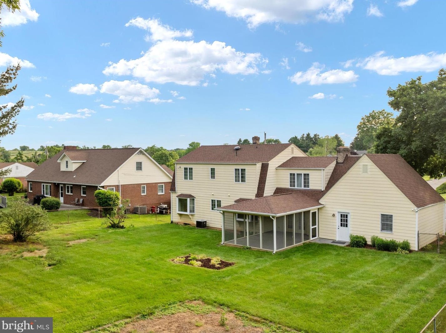 300 Walker St, Winchester, VA 22601-3329