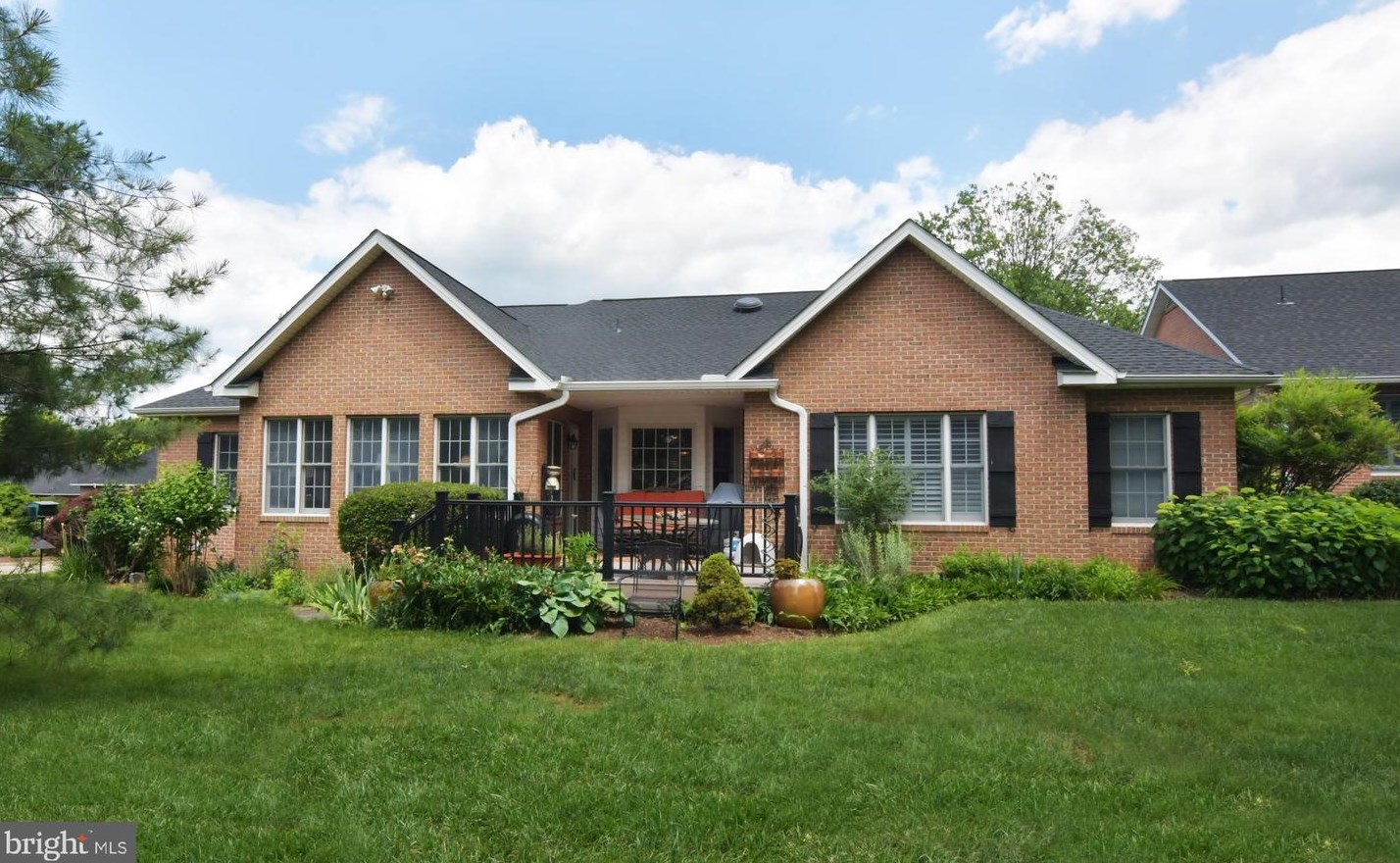739 Mahone Dr, Winchester, VA 22601-6742