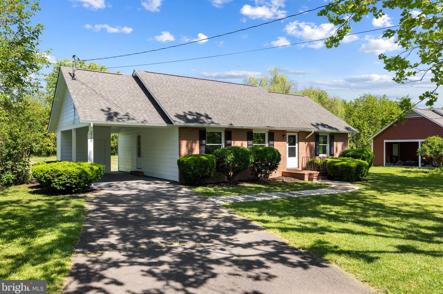 2935 Pleasant Valley Rd, Winchester, VA 22601-4240