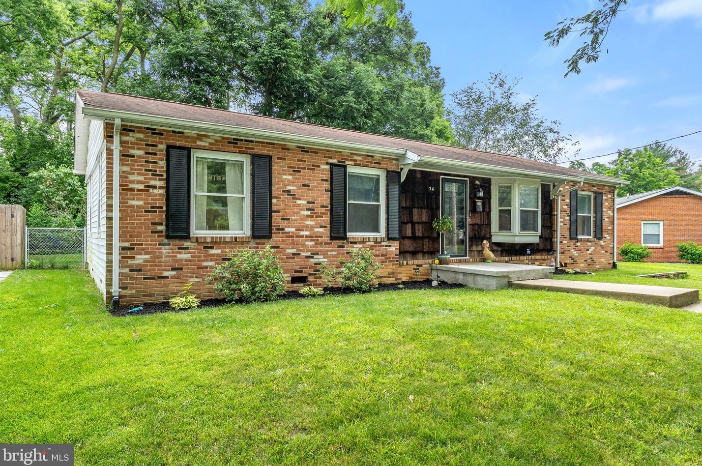 24 Montague Cir, Winchester, VA 22601-4425