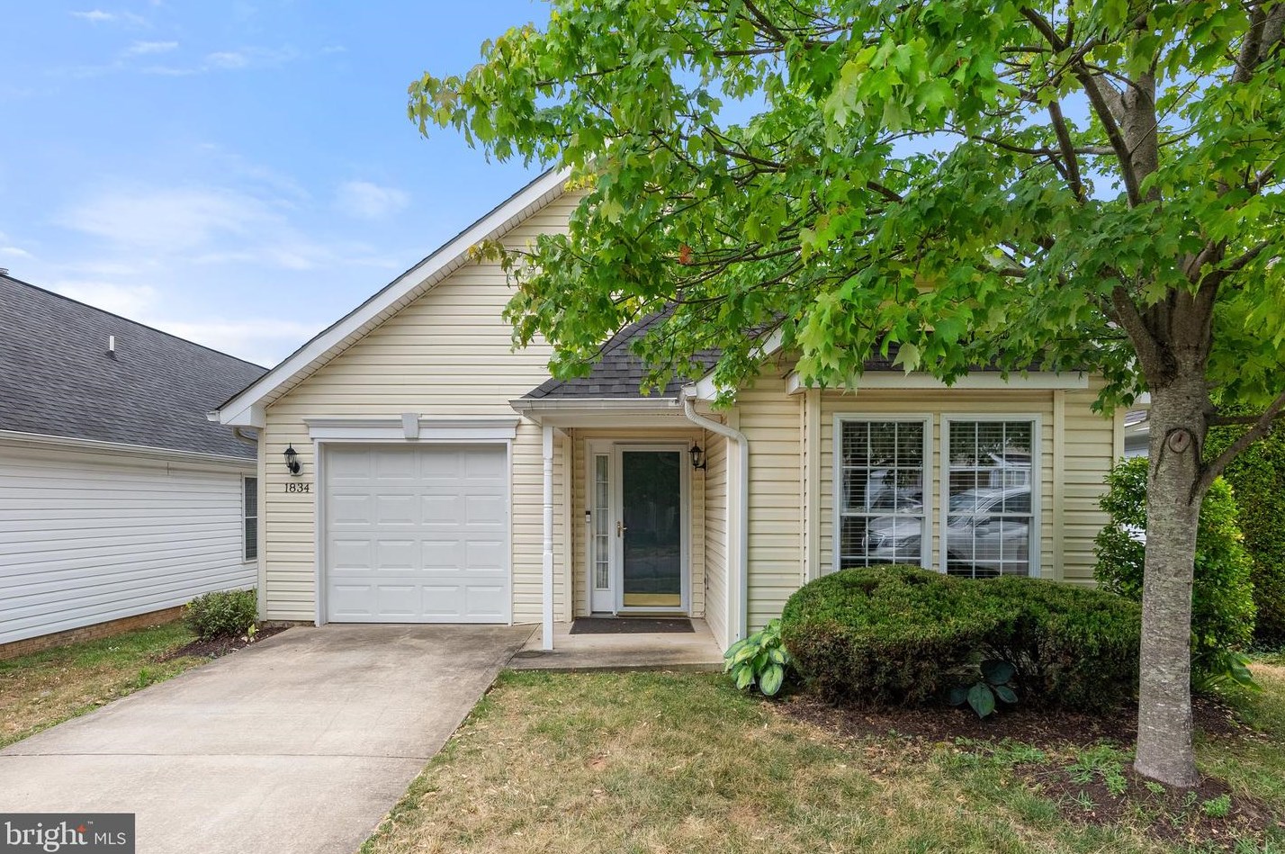 1834 Kershaw Ln, Winchester, VA 22601