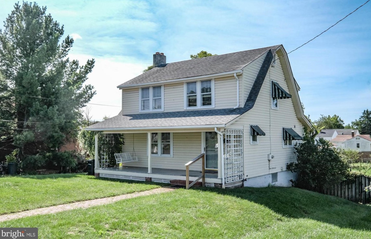 1047 Woodland Ave, Winchester, VA 22601