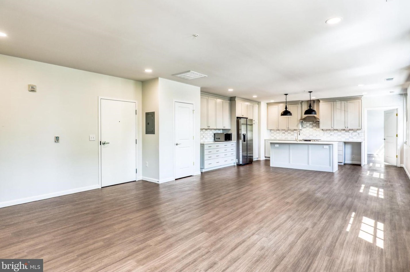 210 E Boscawen St #202, Winchester, VA 22601