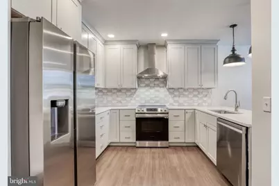 210 E Boscawen St #203, Winchester, VA 22601 - Photo 1
