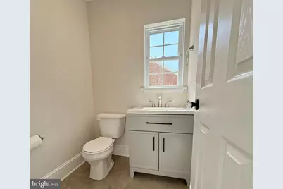 31 W Whitlock Avenue, Winchester, VA 22601 - Photo 22