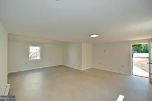 31 W Whitlock Ave, Winchester, VA 22601 - Photo 8