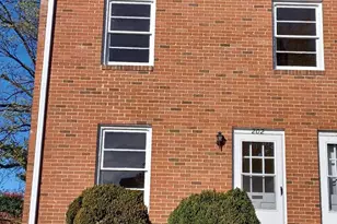 202 E Whitlock Ave, Winchester, VA 22601 - Photo 1