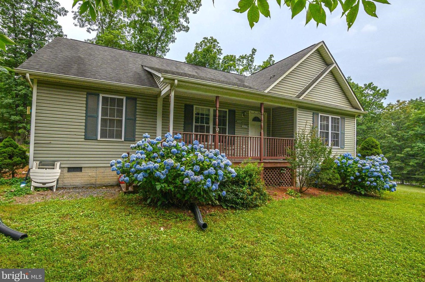 912 Drummer Hill Rd, Front Royal, VA 22630-4358