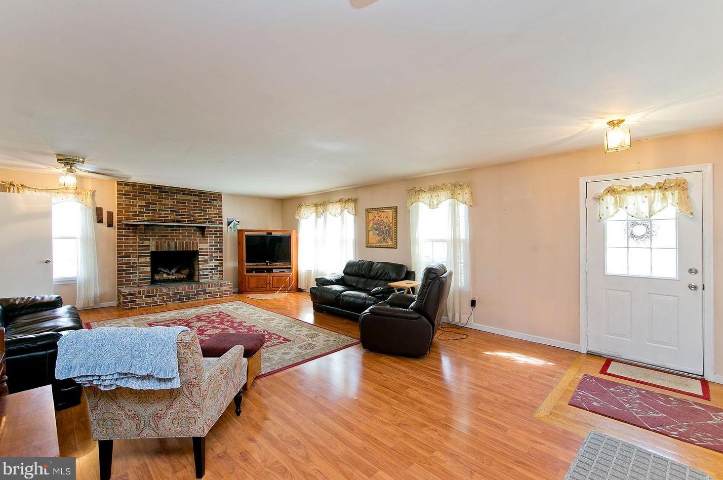 33 Fern Ct, Front Royal, VA 22630-6244