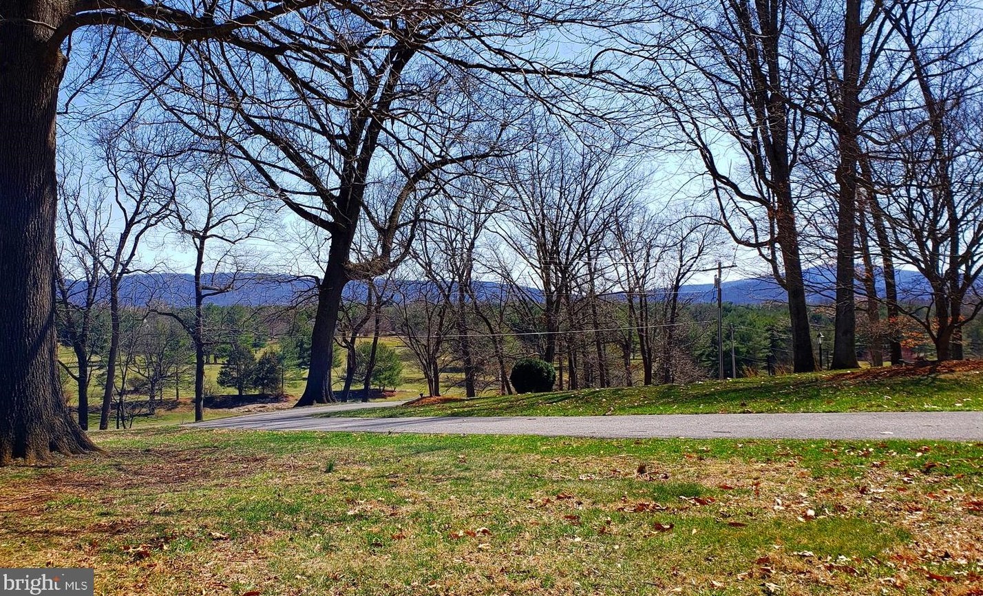 683 Bowling Green Rd, Front Royal, VA 22630-7411