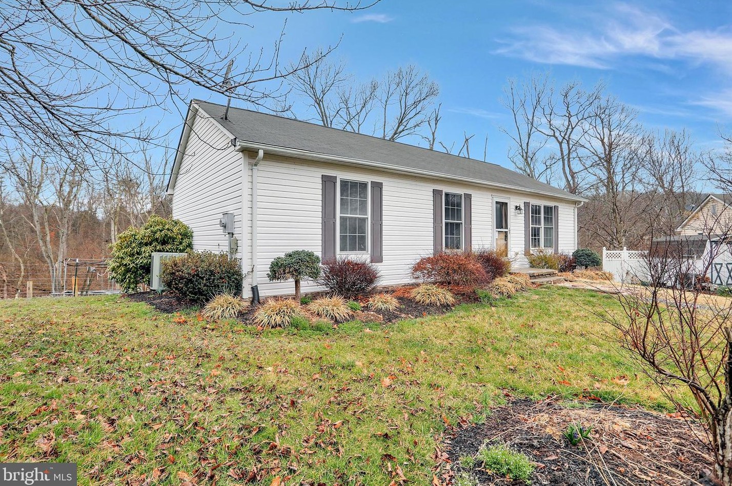1524 Mallard Pl, Front Royal, VA 22630-4712
