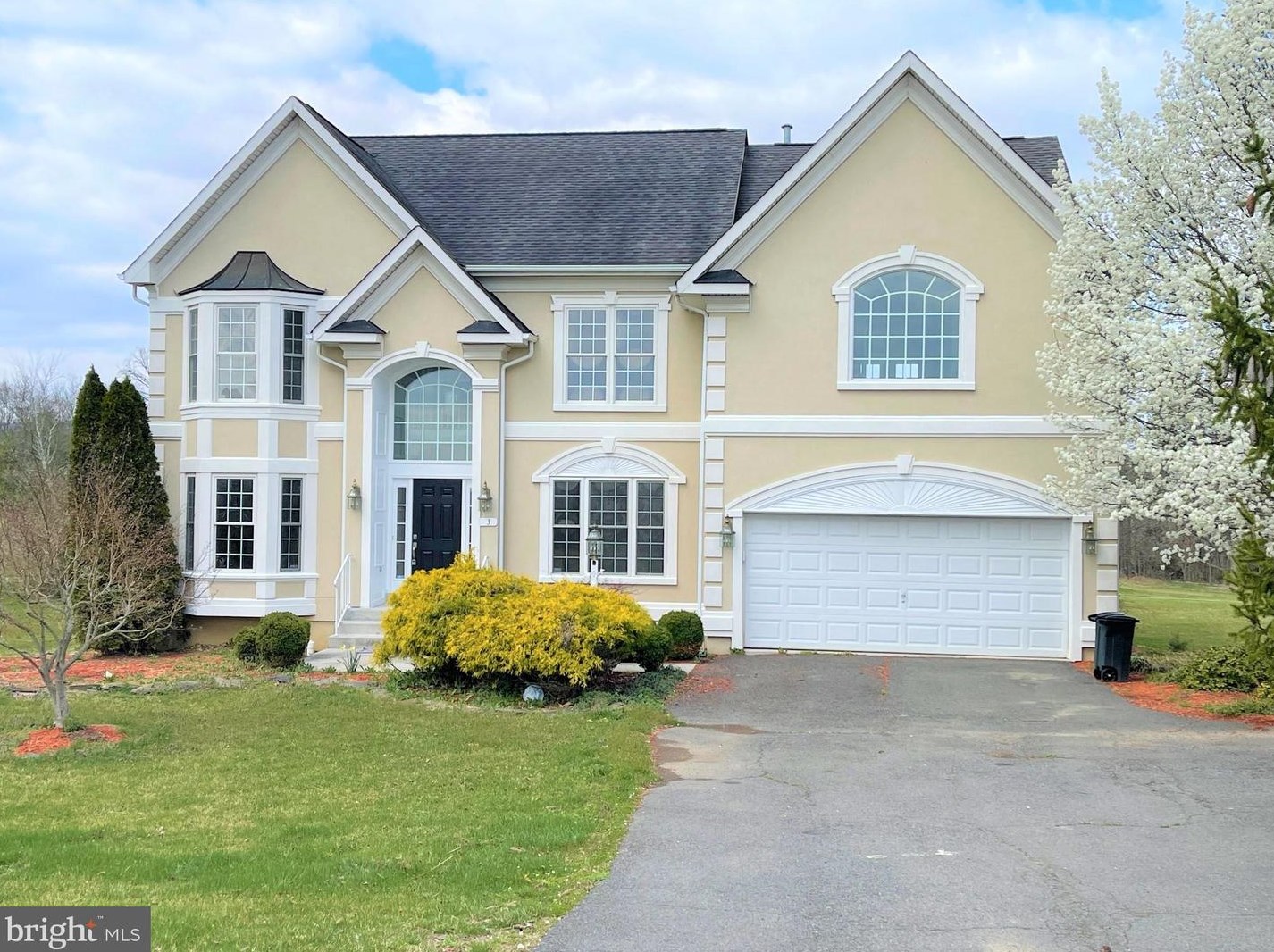 3 Jackson Pl, Middletown, VA 22645-3983