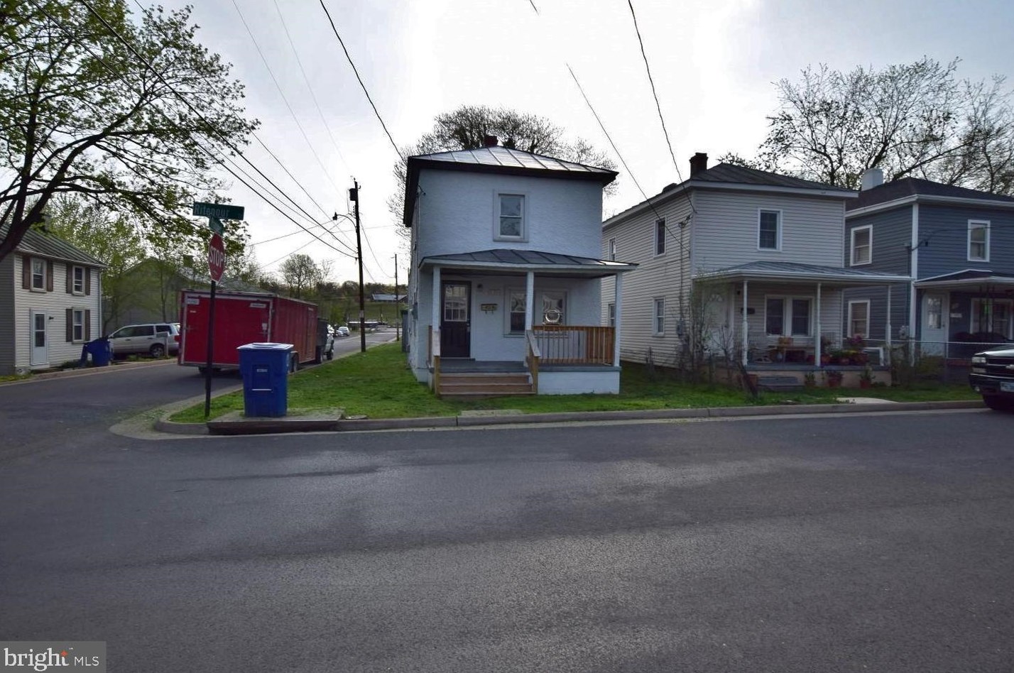 302 Ritenour St, Front Royal, VA 22630-3036