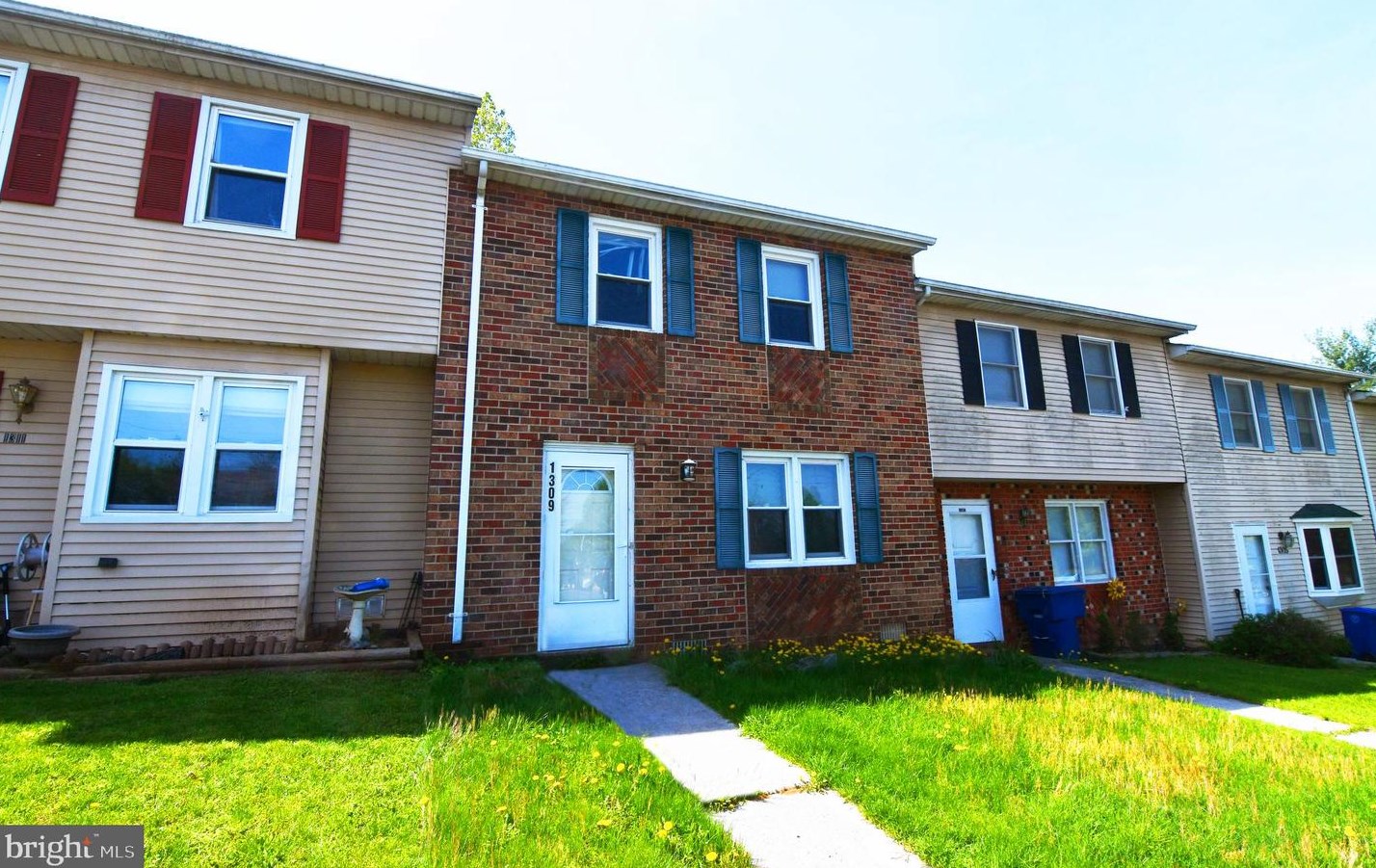 1309 Robinhood Ln, Front Royal, VA 22630-4535