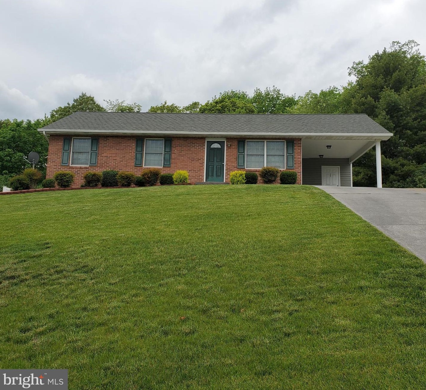 1197 Kesler Rd, Front Royal, VA 22630-4662