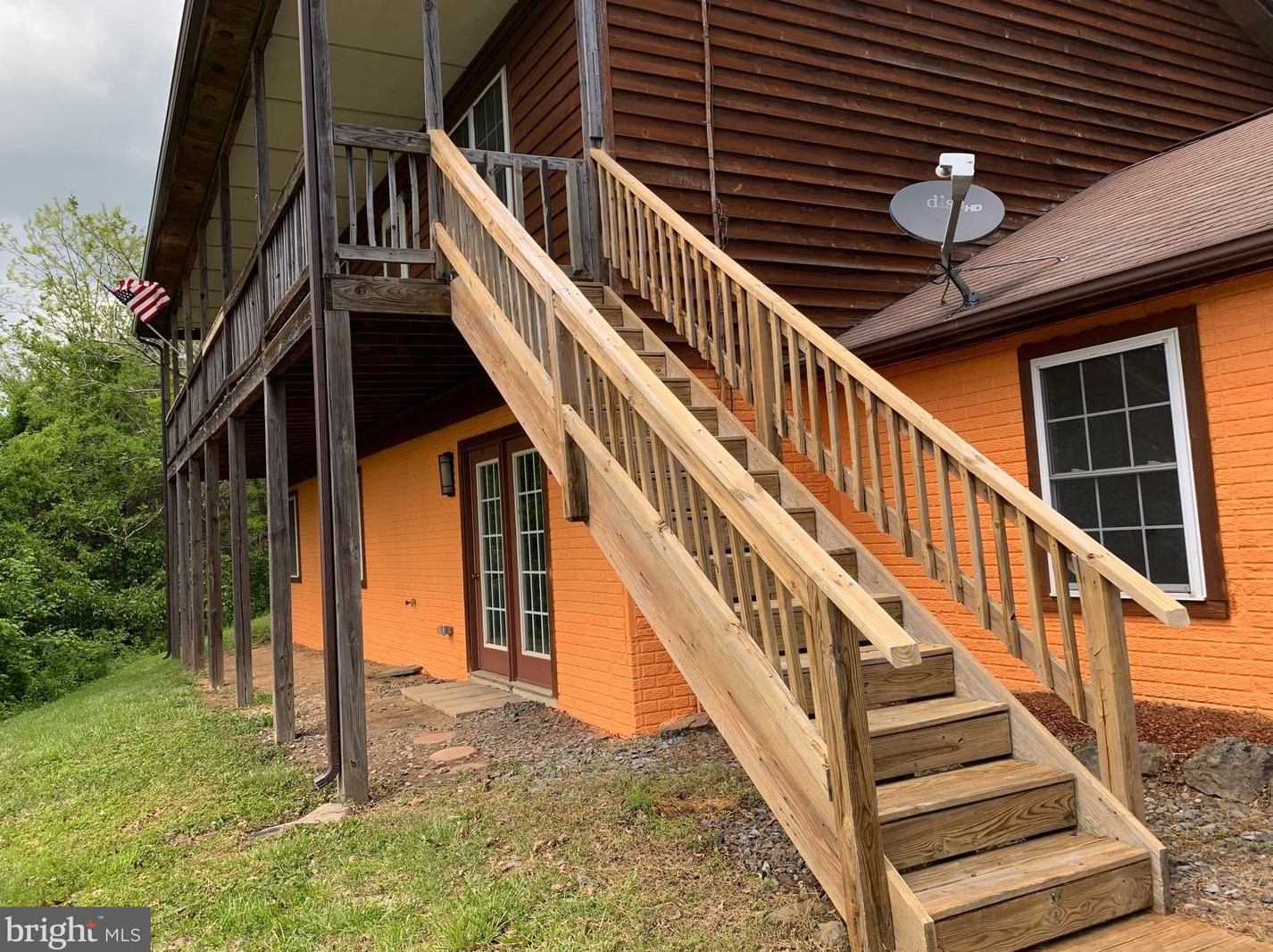 507 Apple Orchard Dr, Linden, VA 22642