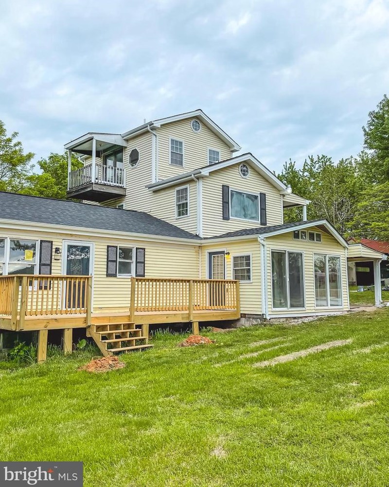 34 King David Dr, Linden, VA 22642