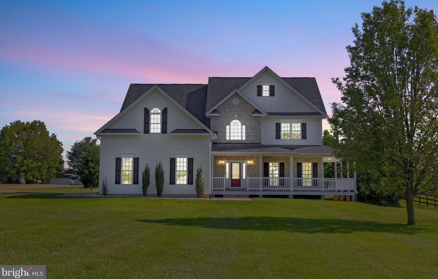 814 Ashby Station Rd, Front Royal, VA 22630-2021