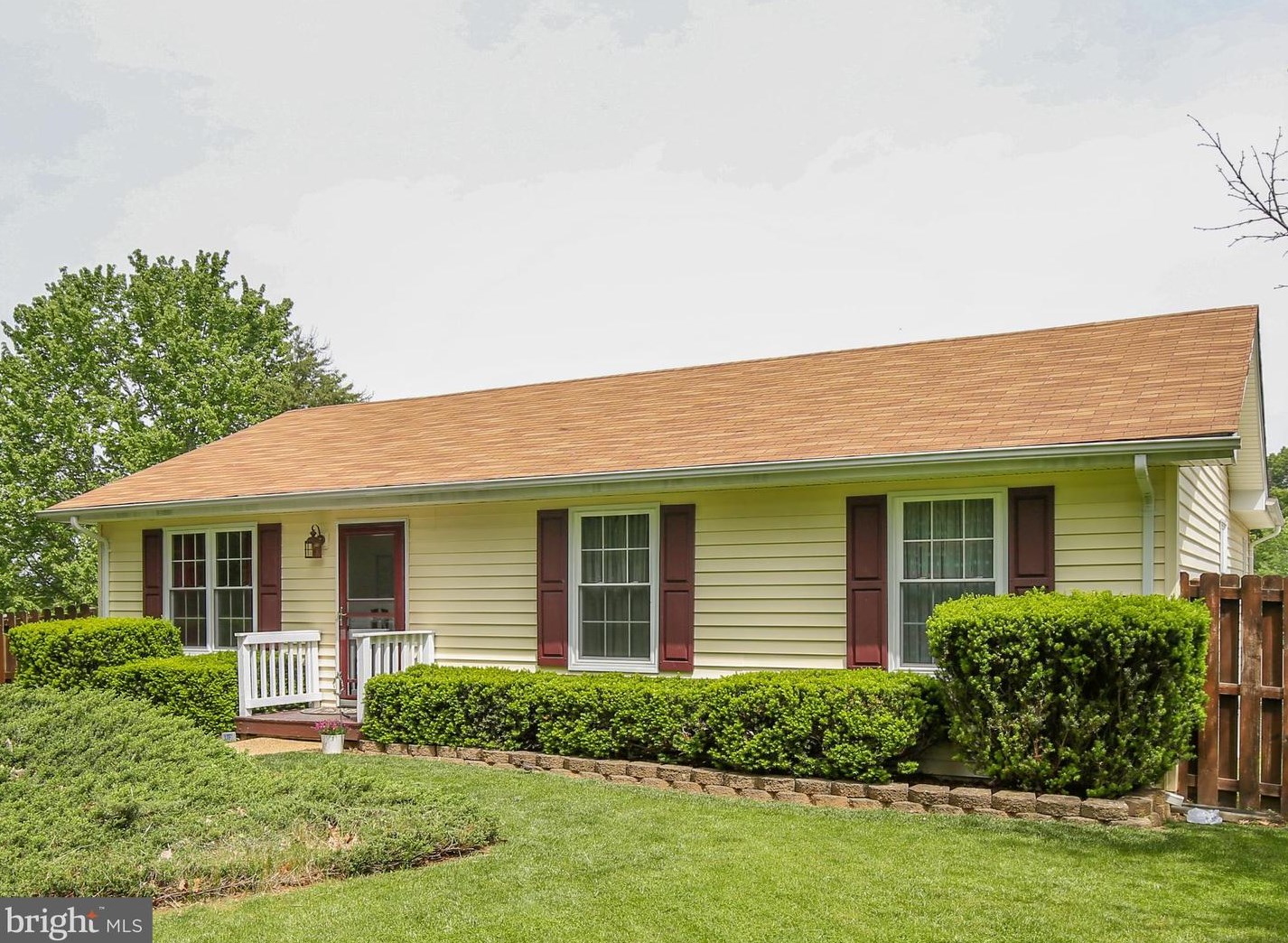 1482 Anderson St, Front Royal, VA 22630-4585