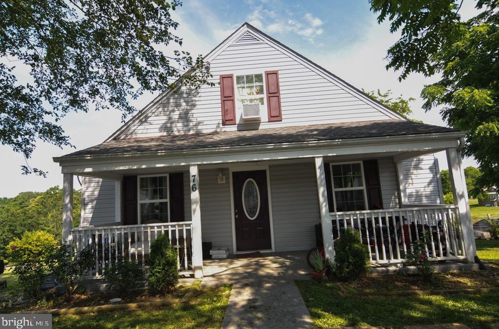 76 Fogle St, Front Royal, VA 22630-7927