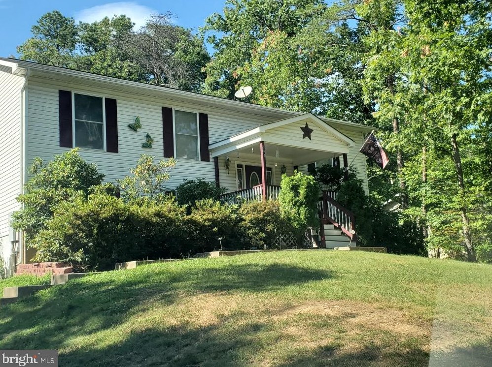 43 Martins Farm Rd, Front Royal, VA 22630-2738