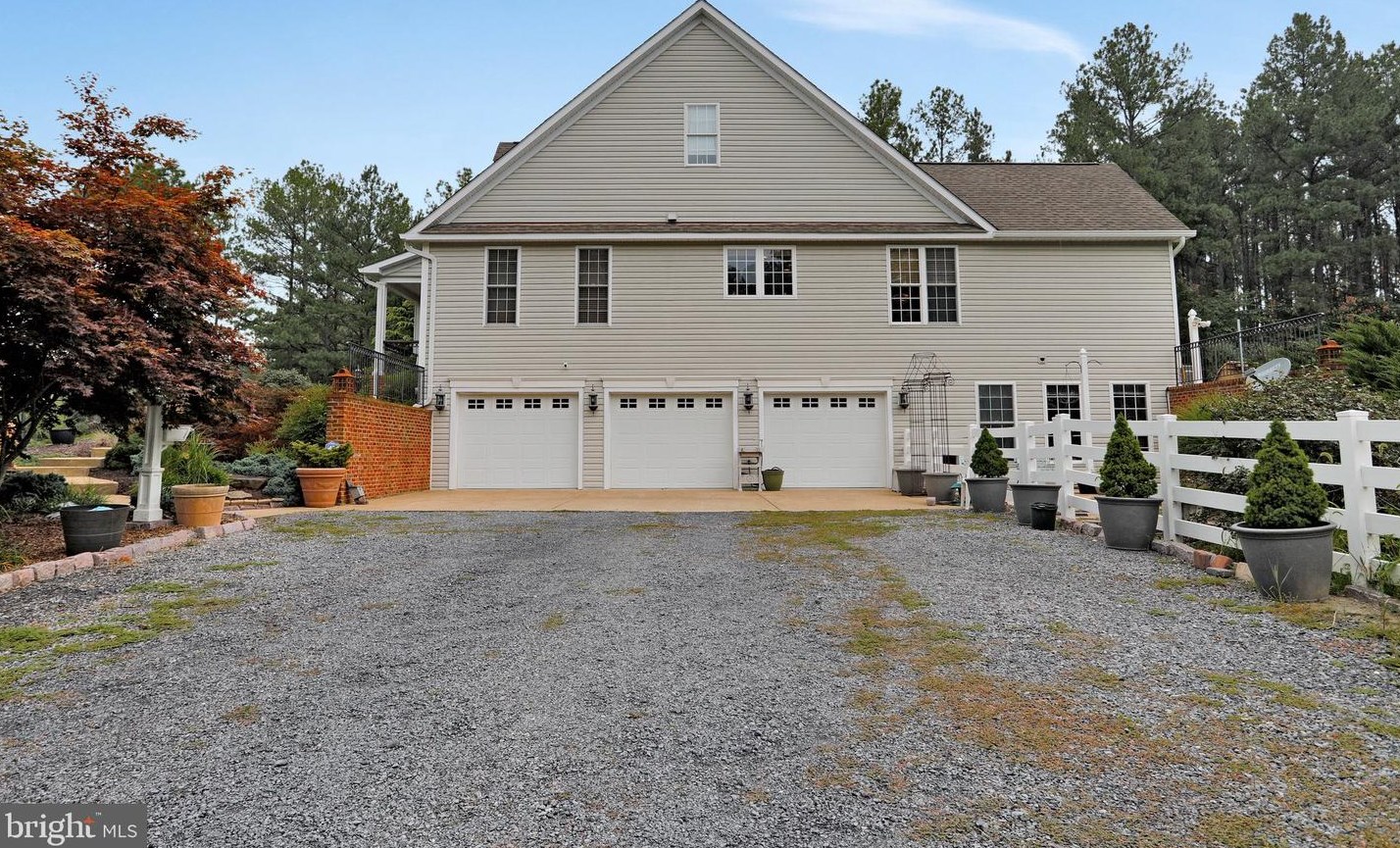 147 Old Jack Dr, Middletown, VA 22645