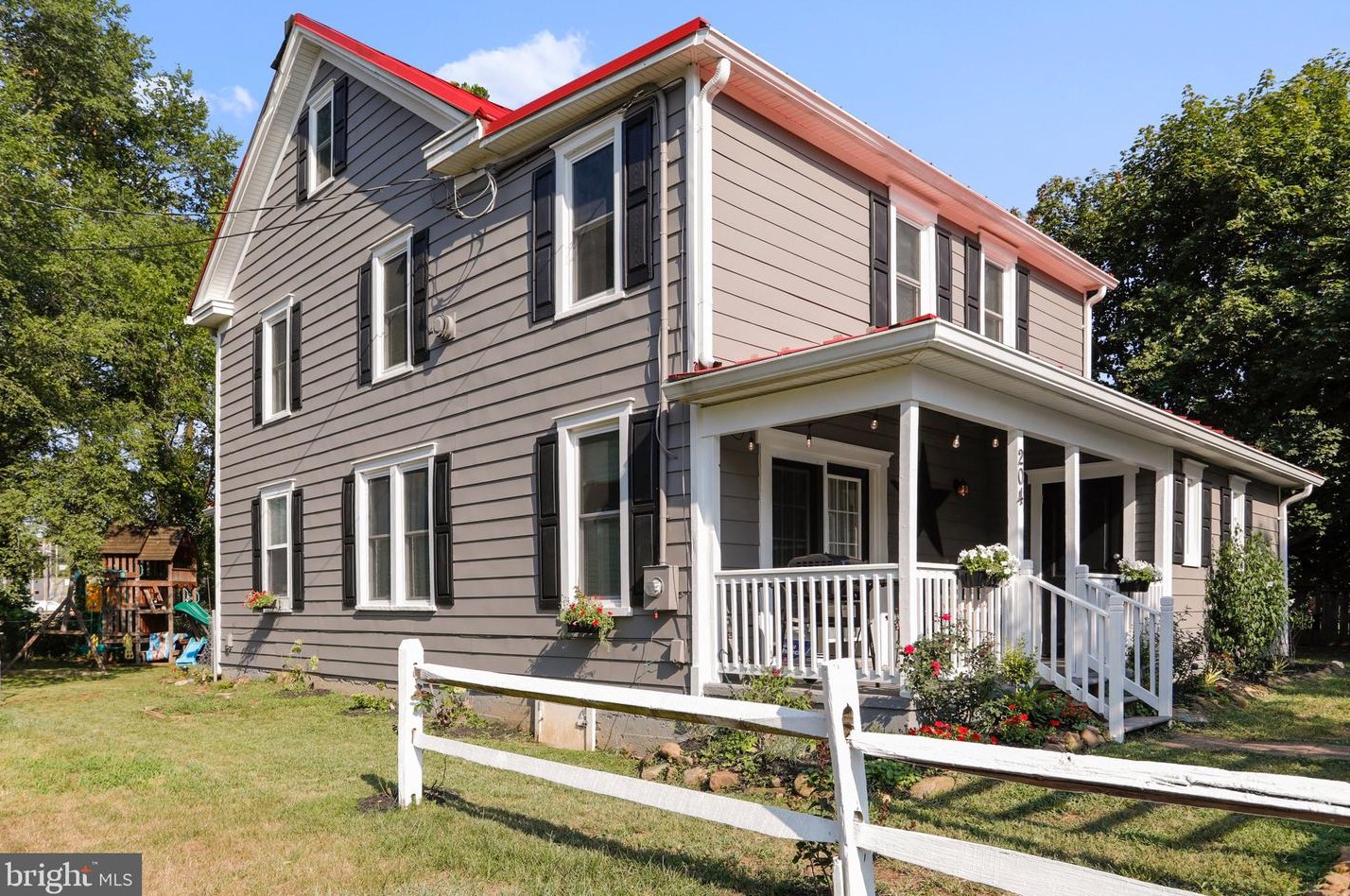 204 Fletcher St, Front Royal, VA 22630-3077