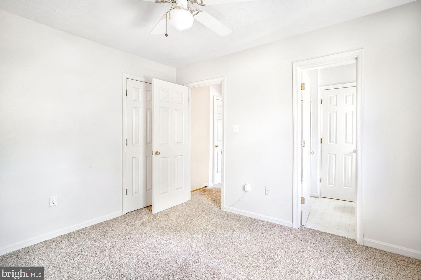 971 Auburn Ct, Front Royal VA  22630-5308 exterior