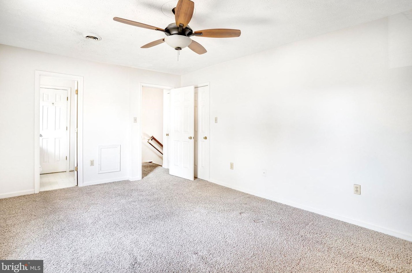 971 Auburn Ct, Front Royal VA  22630-5308 exterior