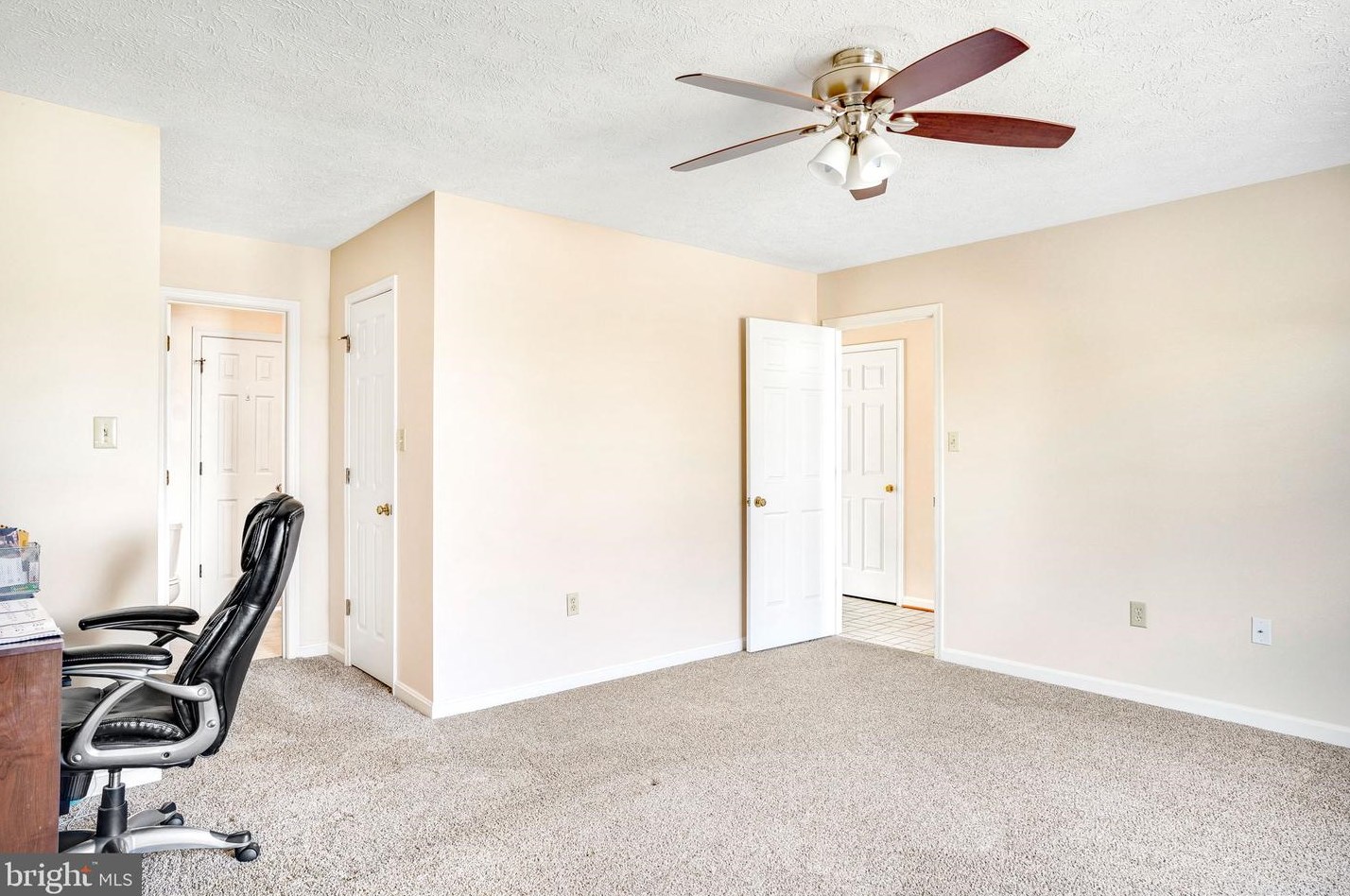 971 Auburn Ct, Front Royal VA  22630-5308 exterior