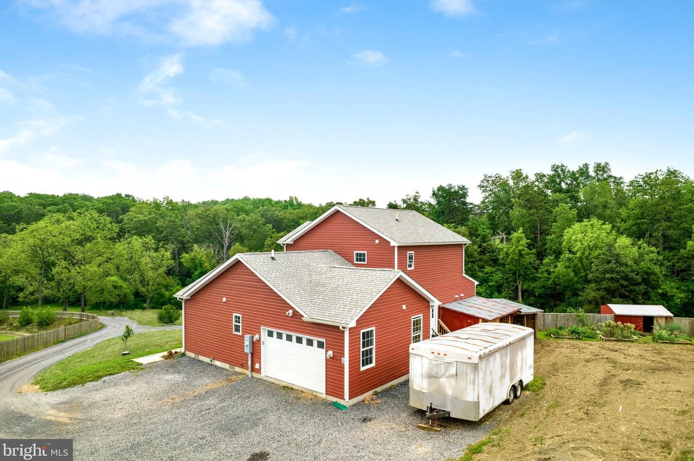 500 Ritenour Hollow Rd, Middletown, VA 22645-3910