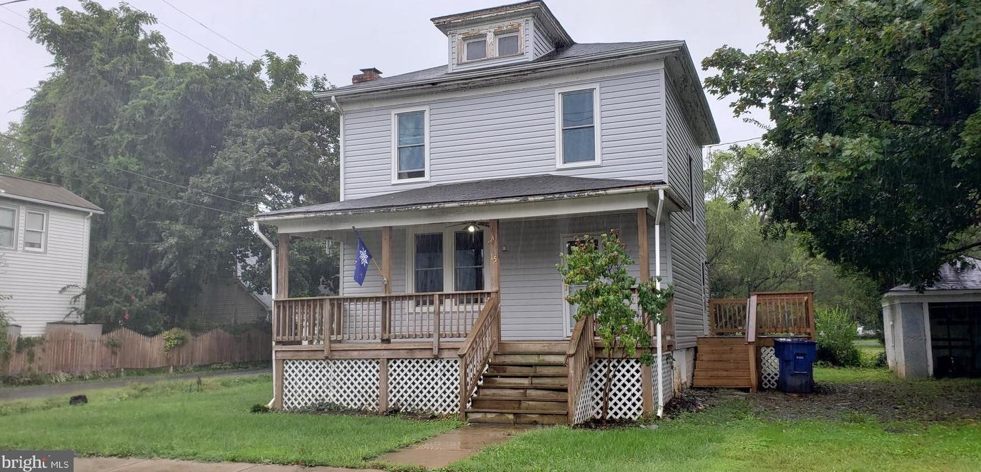 15 Stonewall Dr, Front Royal, VA 22630-3134