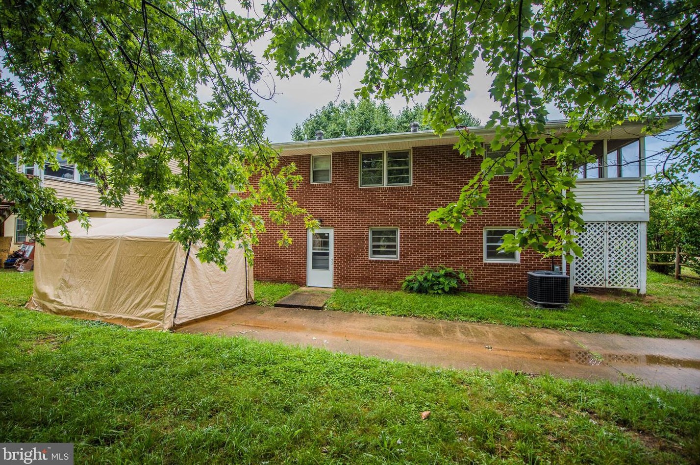 1321 Commonwealth Ave, Front Royal, VA 22630