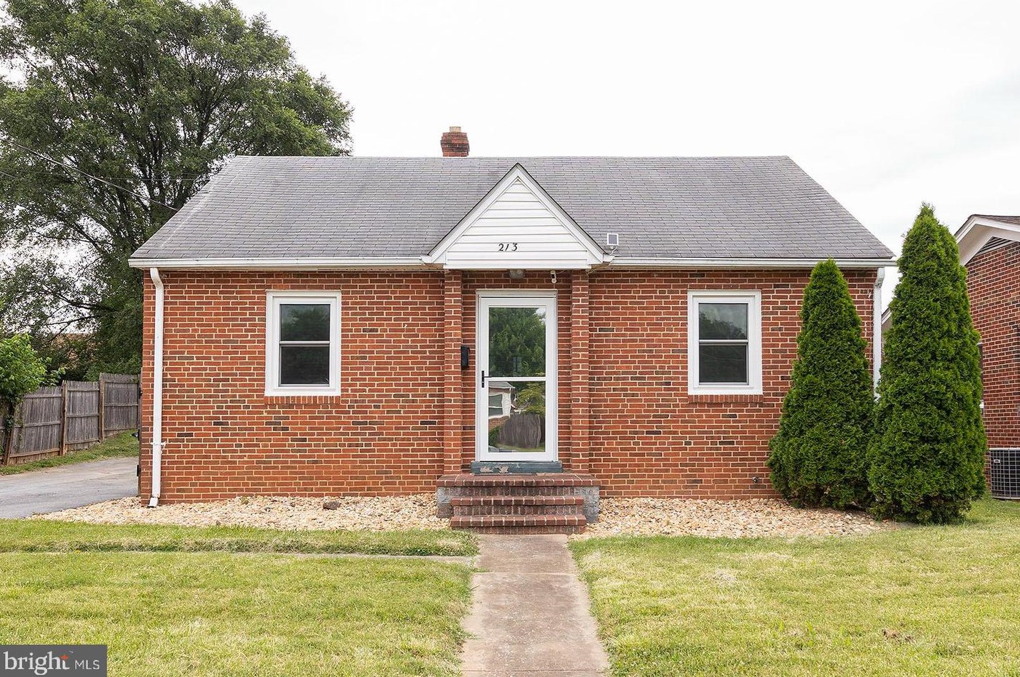213 Washington Ave, Front Royal, VA 22630-3963