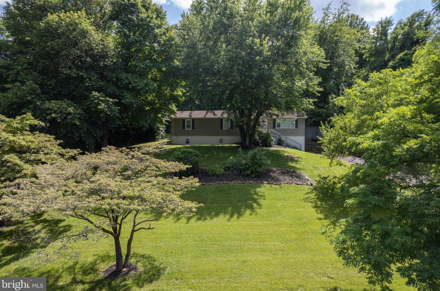 282 Creek Rd, Front Royal, VA 22630-5822