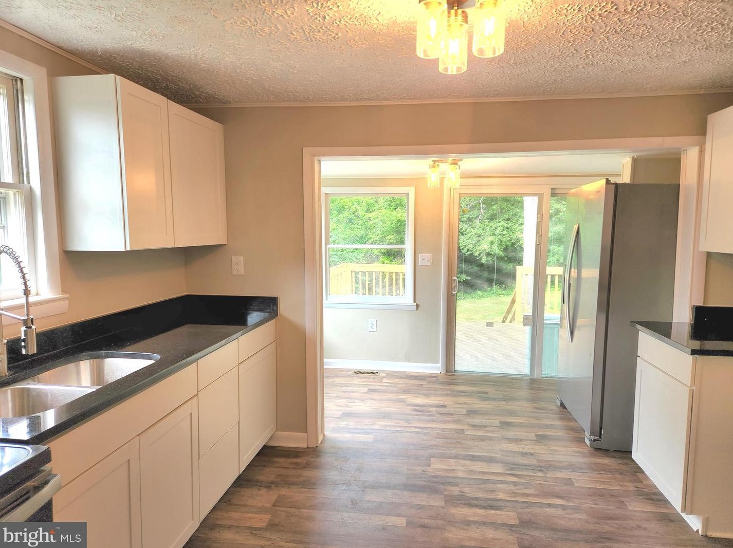 45 Figgins Rd, Front Royal VA  22630-8115 exterior